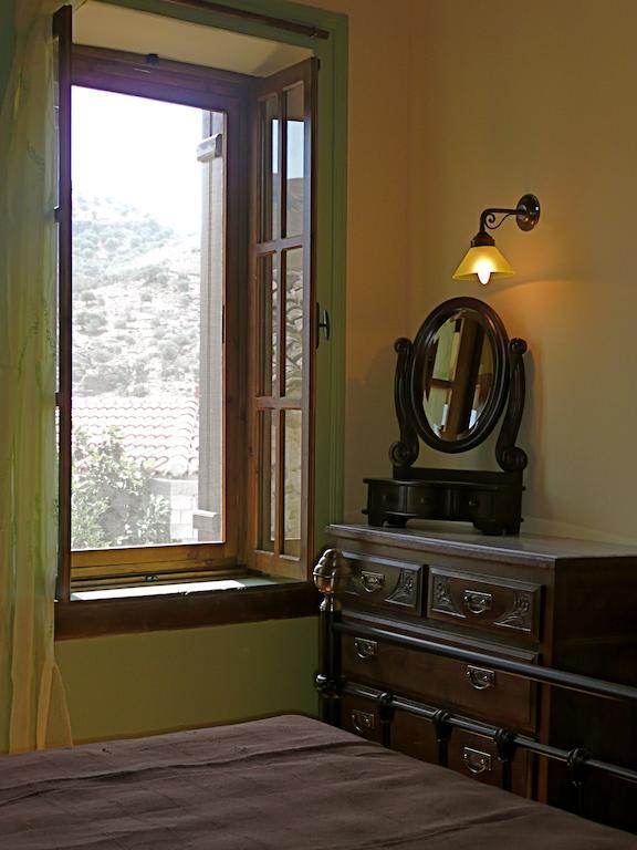 Villa Notia Skála Eresoú Chambre photo