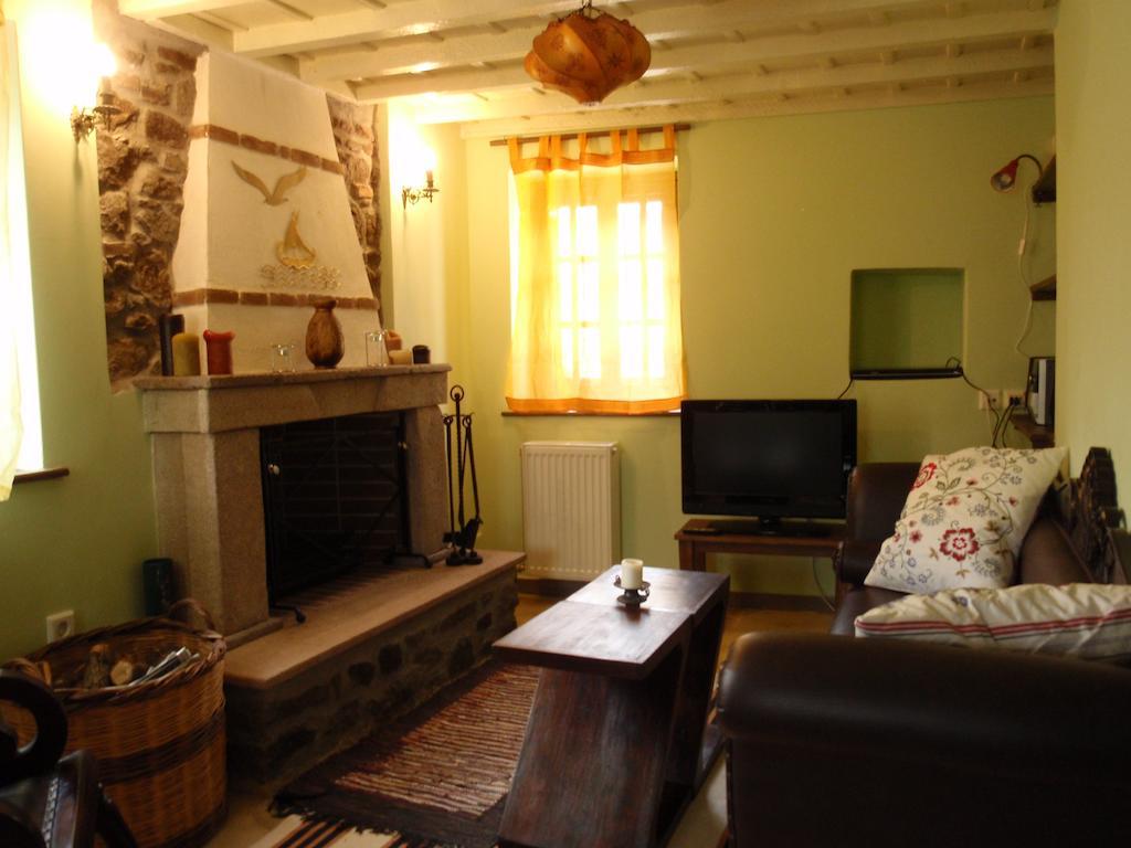 Villa Notia Skála Eresoú Chambre photo